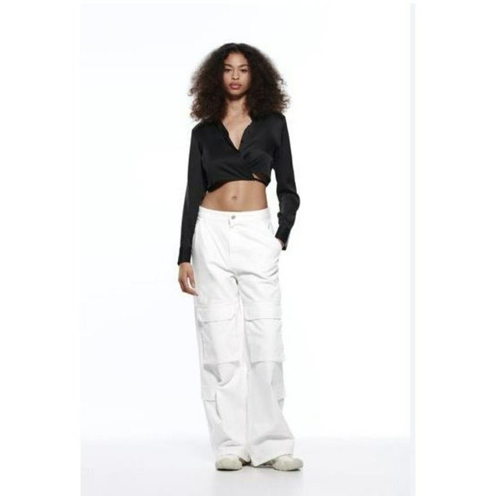 2/$30 Zara Black Satin Efect Crop Shirt Dressy Size‎ Small